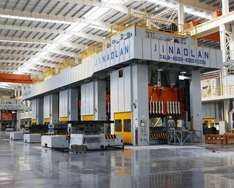 El futuro del conformado de metales: tendencias en máquinas de prensa neumática