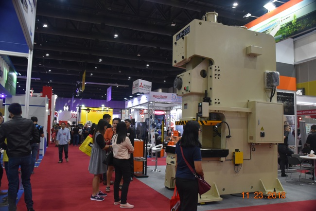 Estructura y principio del alimentador autom&aacute;tico para prensa el&eacute;ctrica