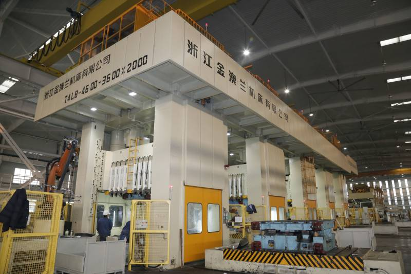 Características de seguridad de las máquinas prensadoras neumáticas modernas