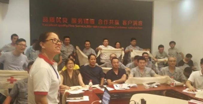 KINGLAN organizó actividades de capacitación en primeros auxilios de la Cruz Roja